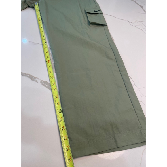 Nike Womens Essential High Rise Woven Cargo Pants M Wide Leg Baggy Gorpcore - Picture 9 of 9
